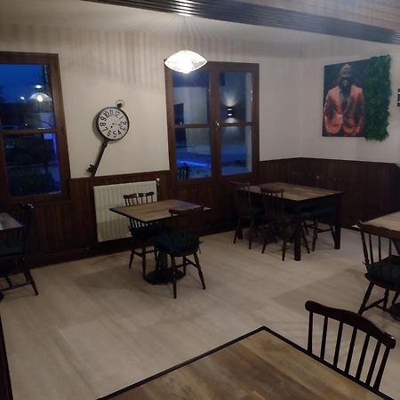 Auberge D'Ici Et D'Ailleurs Cressensac-Sarrazac Luaran gambar