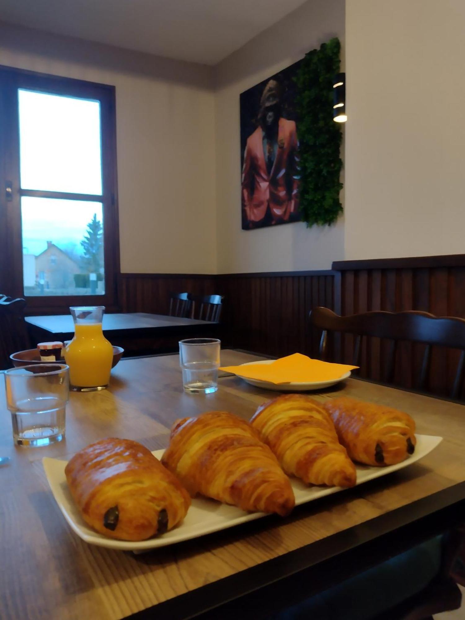Auberge D'Ici Et D'Ailleurs Cressensac-Sarrazac Luaran gambar